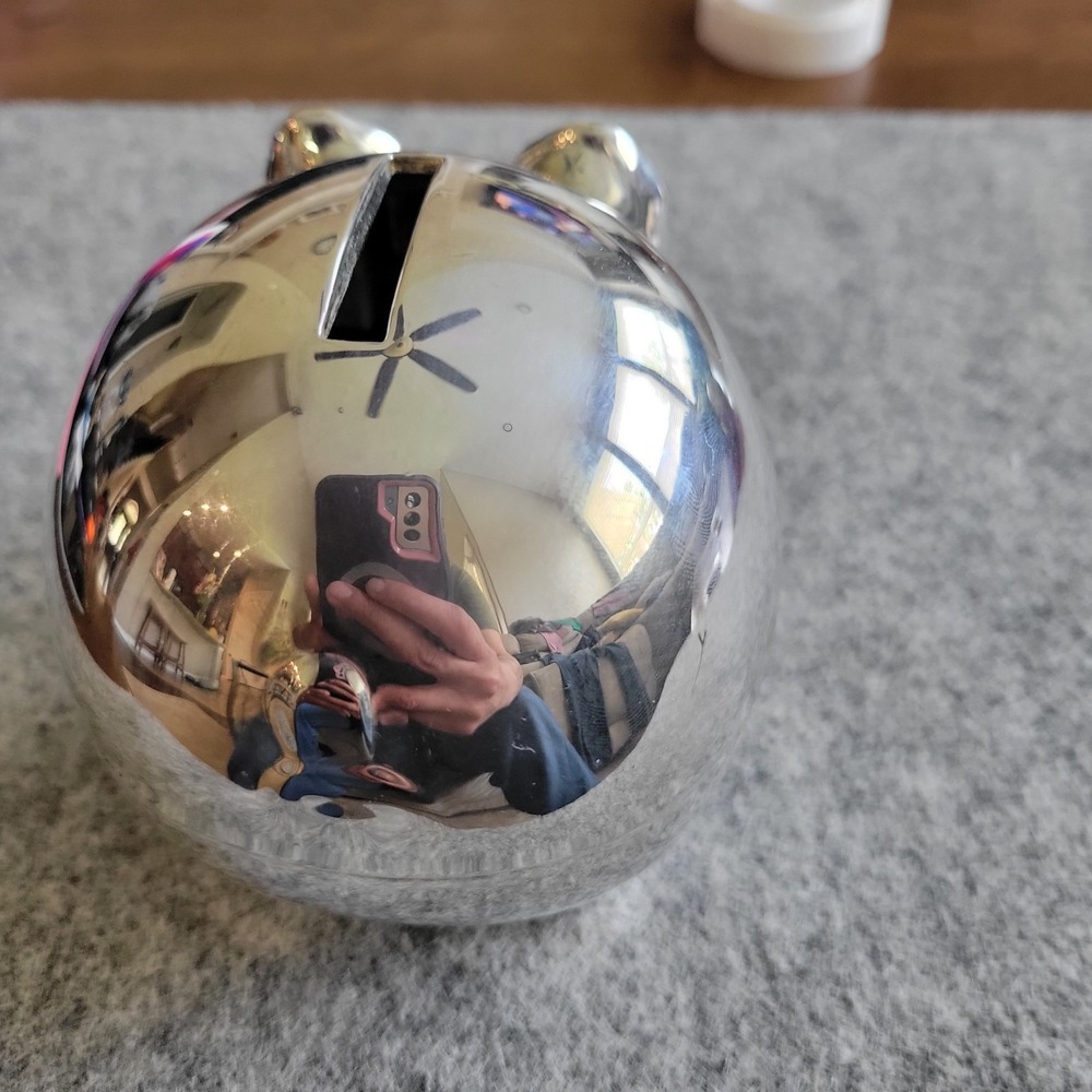 pre-loved small metal piggy bank with stopper excellent condition - Picture 6 of 16